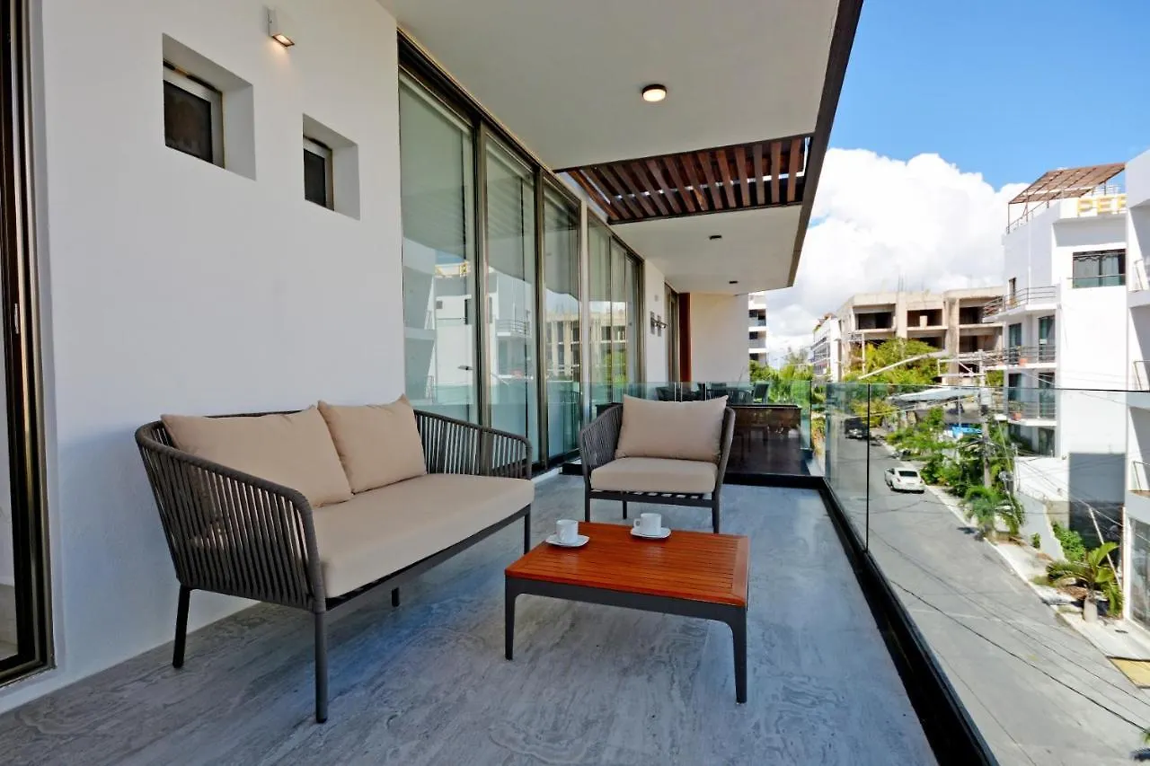 Mayan Monk Suites Playa del Carmen 0*,